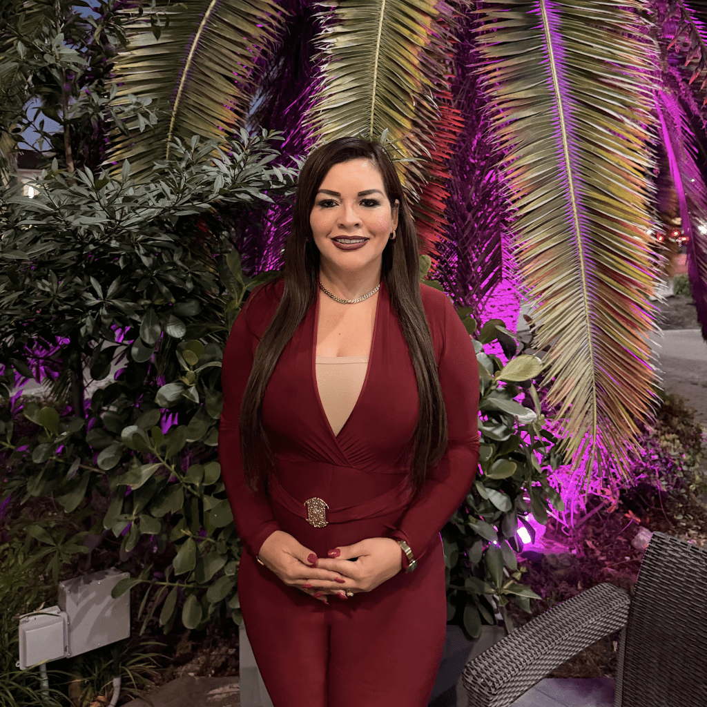 Founder story and OMG Contigo brand journey